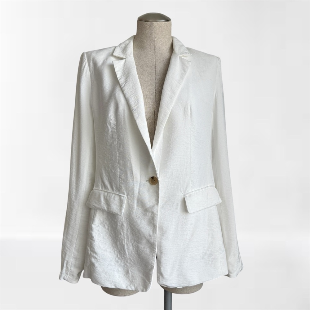 LOFT Modern Blazer in White